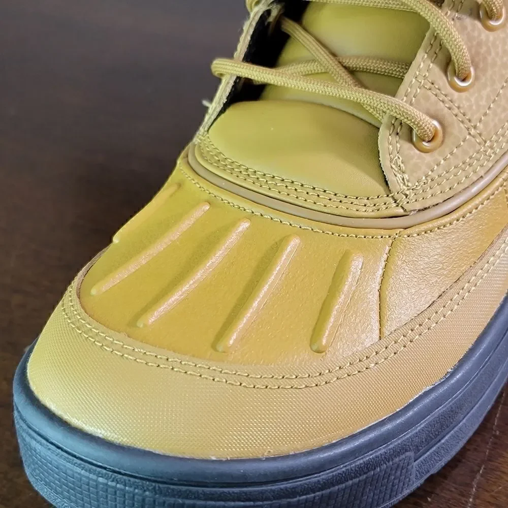 Nike ACG Woodside 2 Duck Hiking Waterproof Boots Wheat Black Size 6Y 6 New